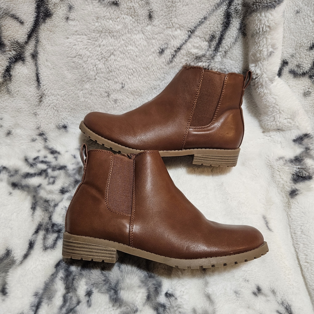 Sonoma Chestnut Ankle Boots